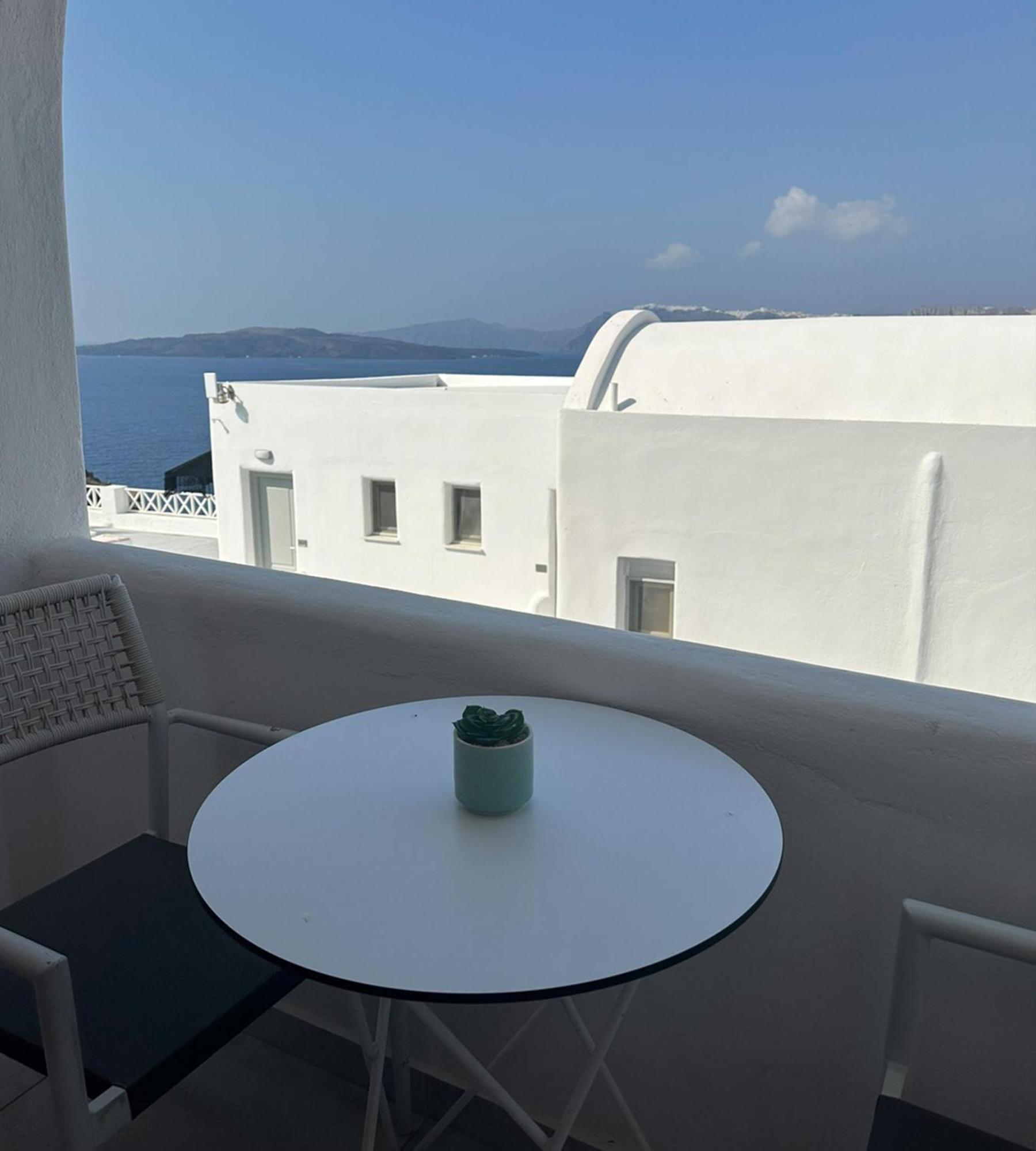 Santorini View Hotel อาโกรตีรี ภายนอก รูปภาพ